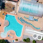 Mobil-home Prestige Avec Terrasse, 3 Chambres, 6 Couchages - Api-1-52-645 مكان تخييم *